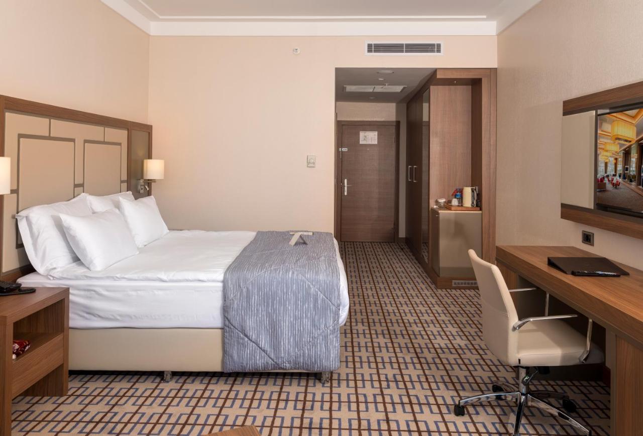 รามาดา พลาซา บาย วินด์แฮม ริเซ Hotel รีเซ ภายนอก รูปภาพ