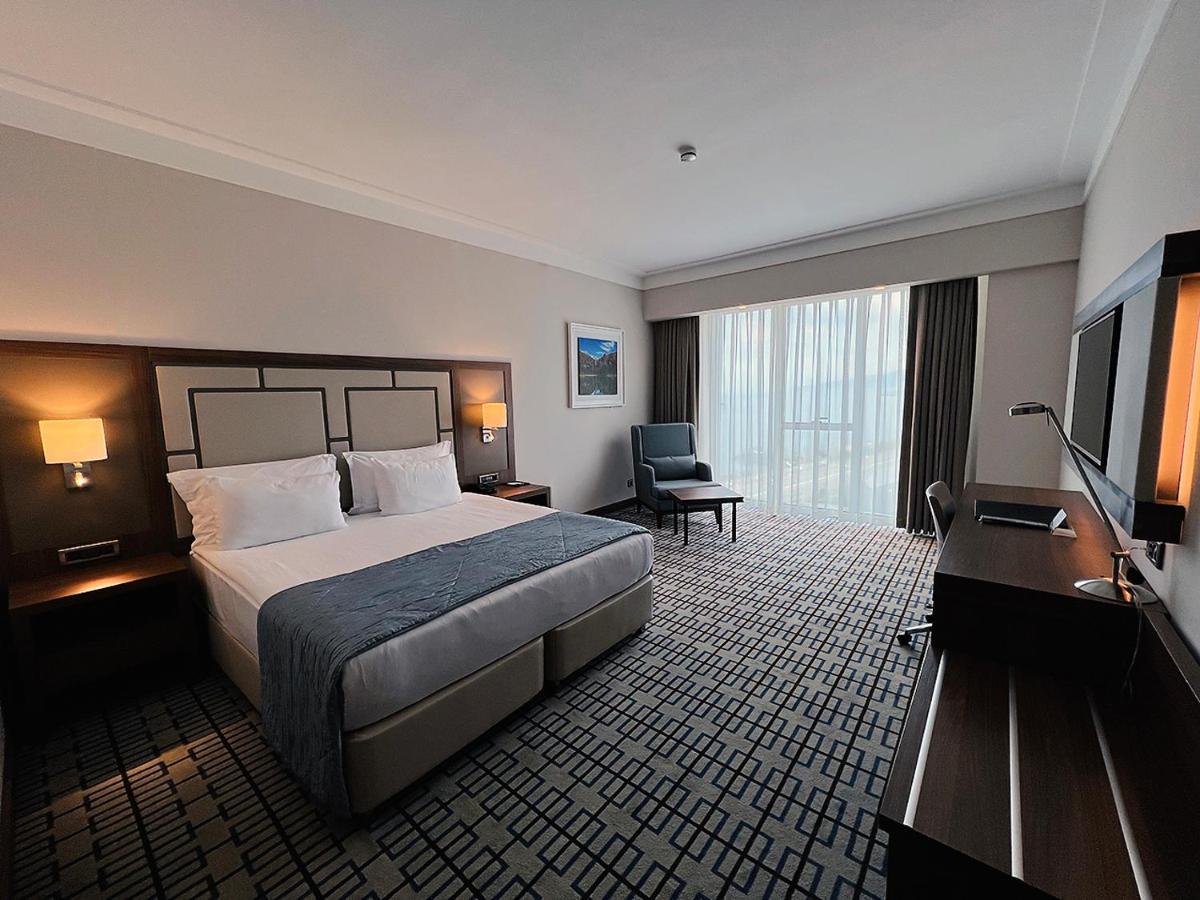 รามาดา พลาซา บาย วินด์แฮม ริเซ Hotel รีเซ ภายนอก รูปภาพ