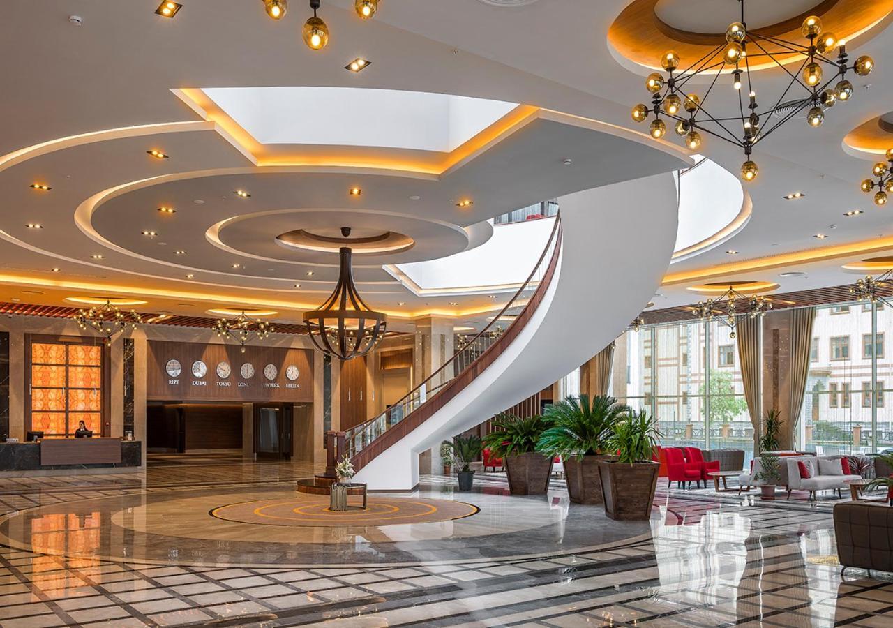 รามาดา พลาซา บาย วินด์แฮม ริเซ Hotel รีเซ ภายนอก รูปภาพ Lobby