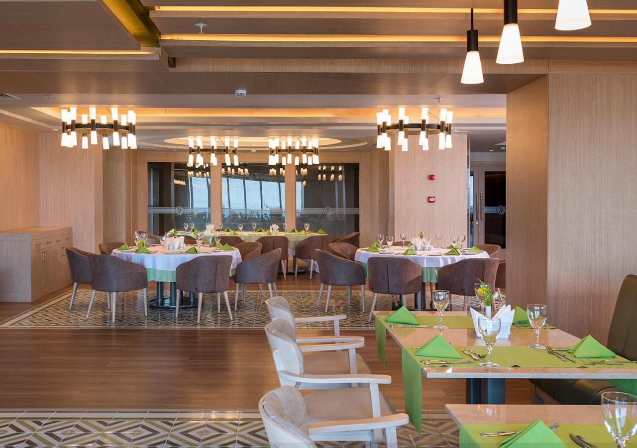 รามาดา พลาซา บาย วินด์แฮม ริเซ Hotel รีเซ ภายนอก รูปภาพ The restaurant